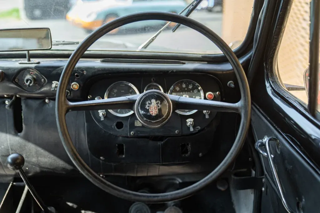 Austin FX4 for sale | 1961 AUSTIN FX4 “LONDON TAXI” - Image 28