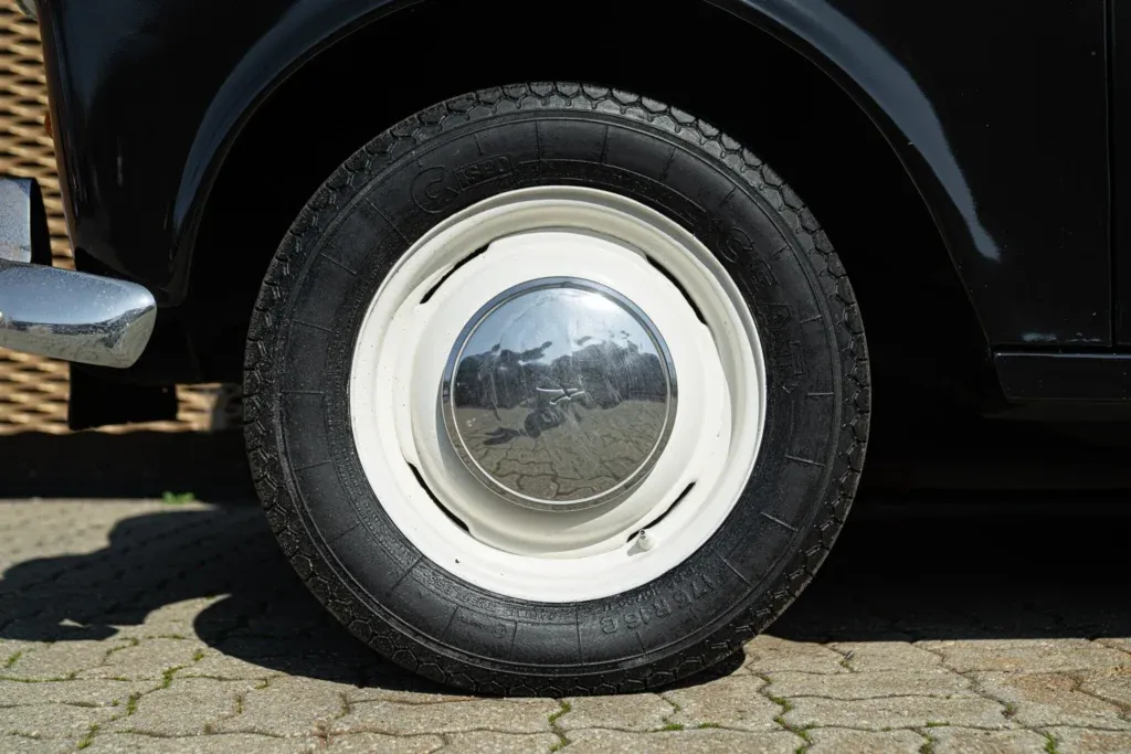 Austin FX4 for sale | 1961 AUSTIN FX4 “LONDON TAXI” - Image 13