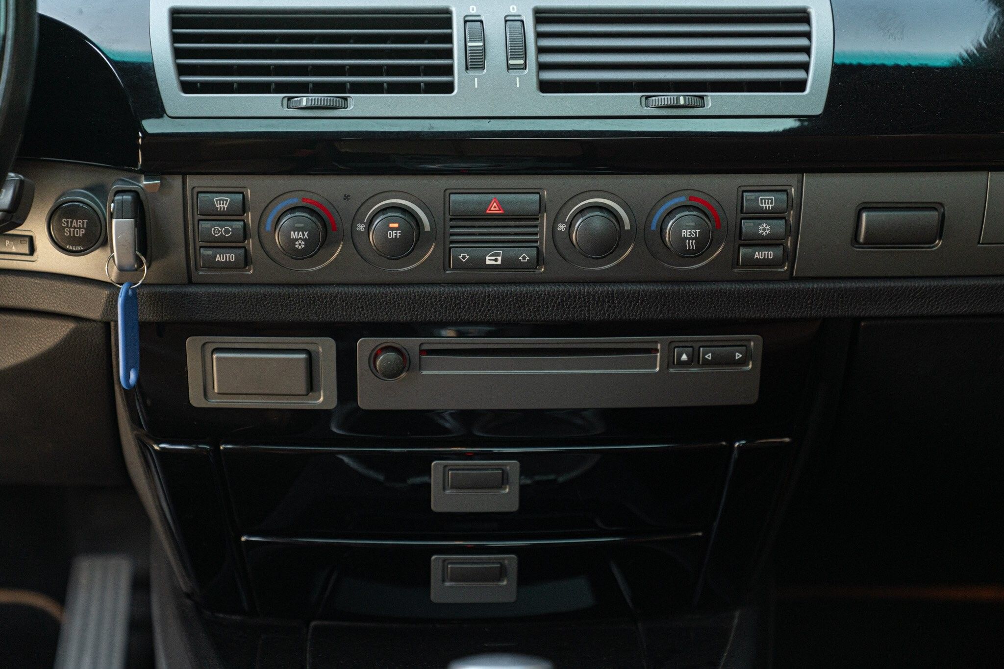 BMW 7 Series for sale | 2001 BMW 745 LI INDIVIDUAL - Image 38