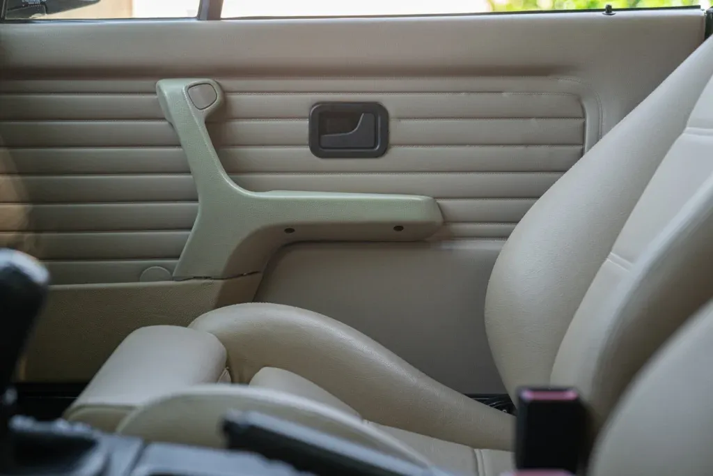 BMW 3 Series for sale | 1989 BMW E30 Cabriolet - Image 34