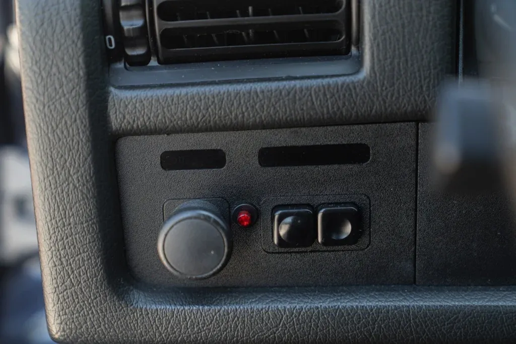 BMW 3 Series for sale | 1989 BMW E30 Cabriolet - Image 47