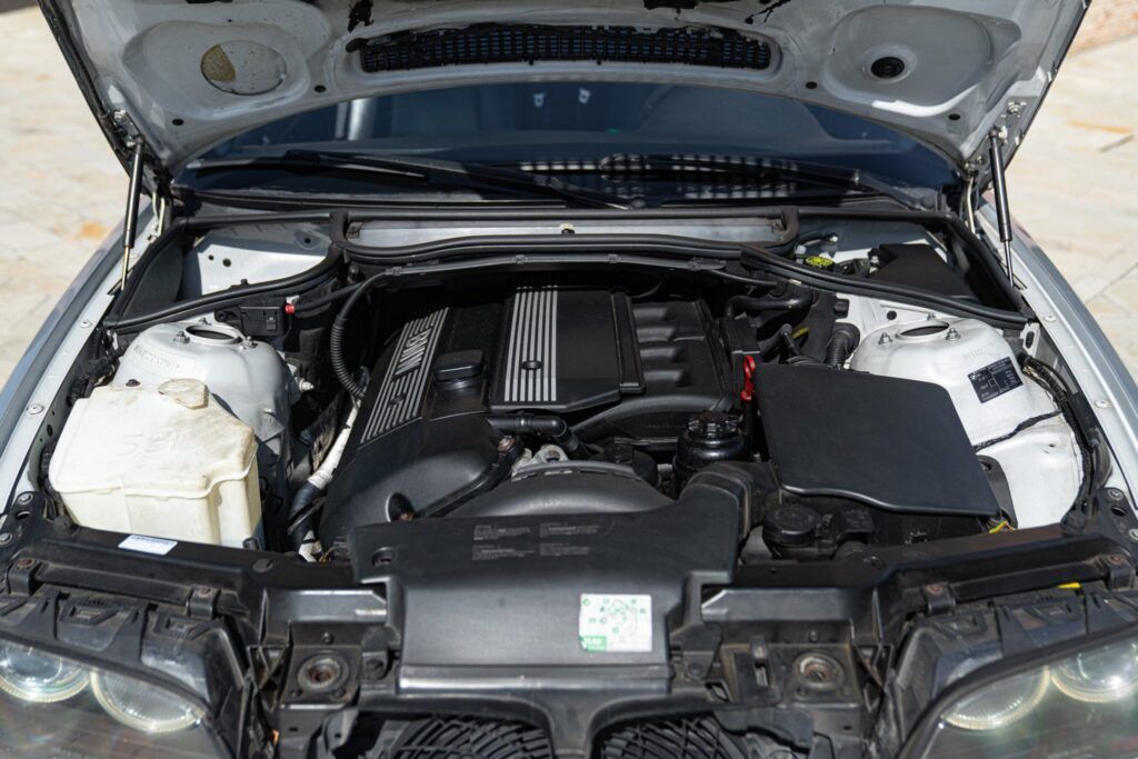 BMW 3 Series for sale | 2001 BMW 320 Ci - Image 53