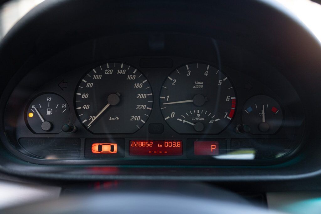 BMW 3 Series for sale | 2001 BMW 320 Ci - Image 48