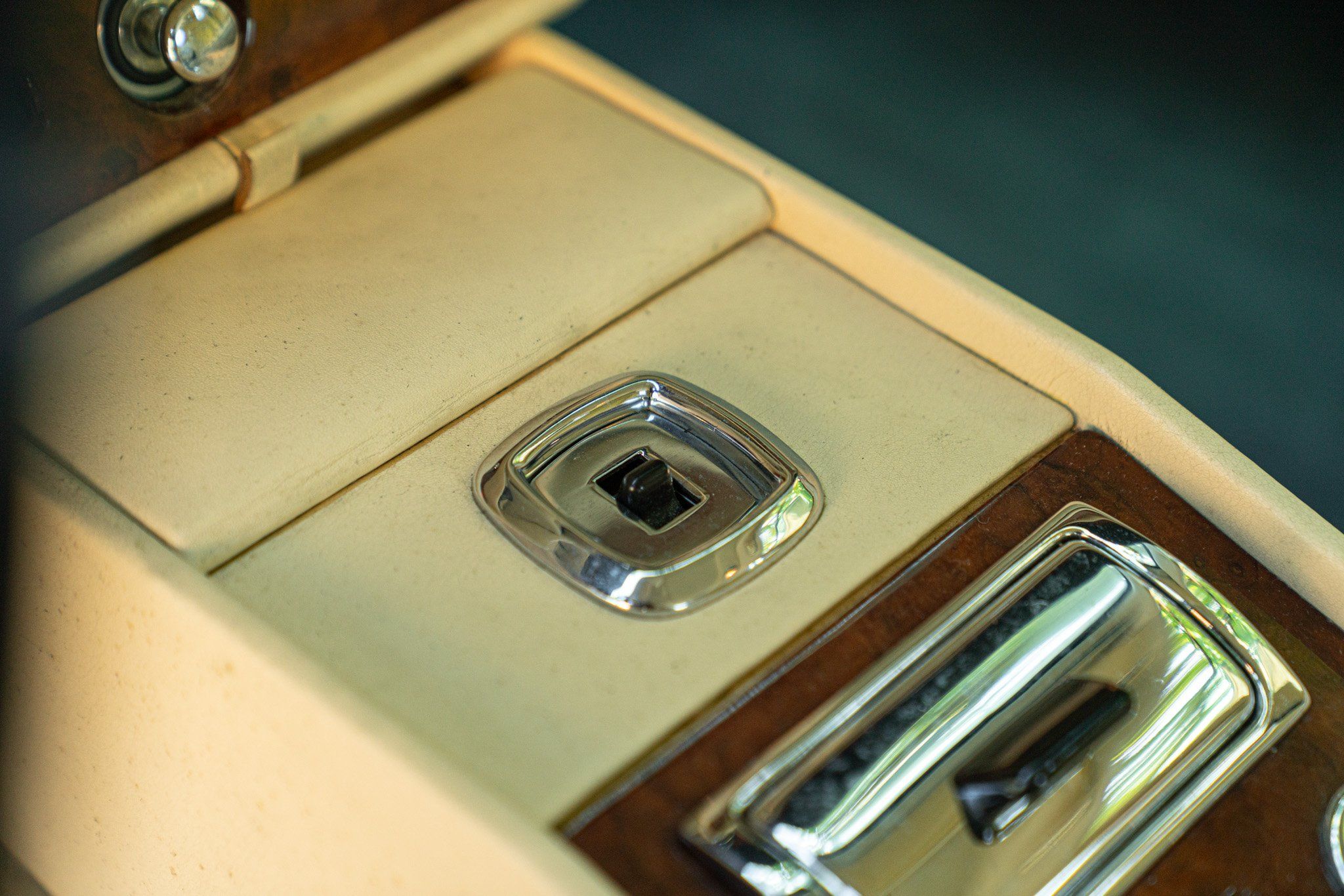 Bentley Mulsanne for sale | 1985 BENTLEY MULSANNE – BRV (Bullet Resistant Vehicle) - Image 47