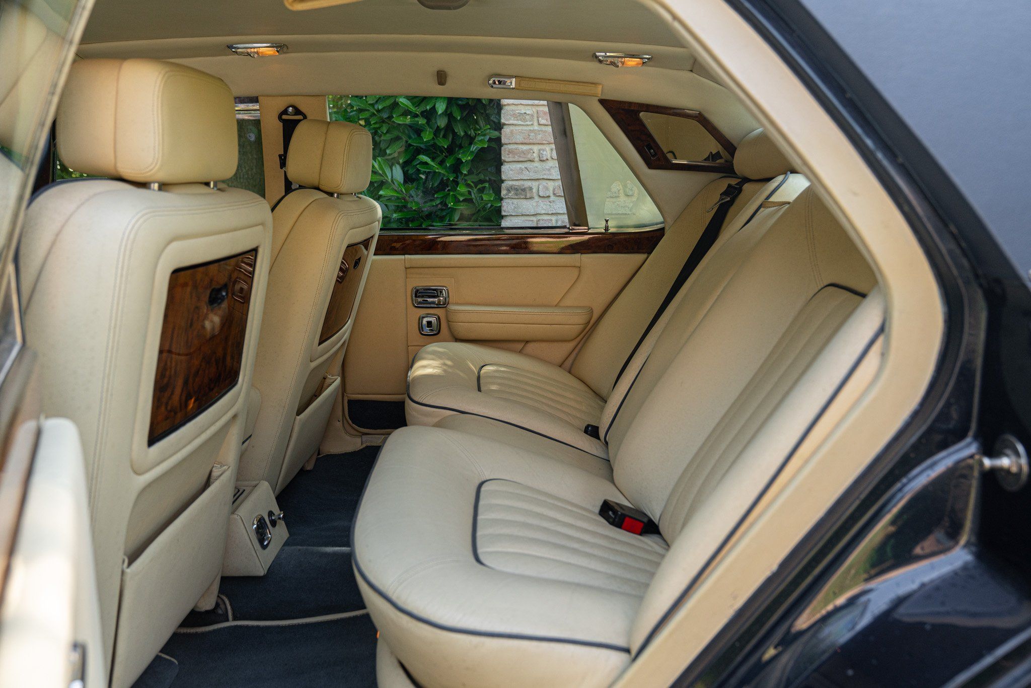 Bentley Mulsanne for sale | 1985 BENTLEY MULSANNE – BRV (Bullet Resistant Vehicle) - Image 35