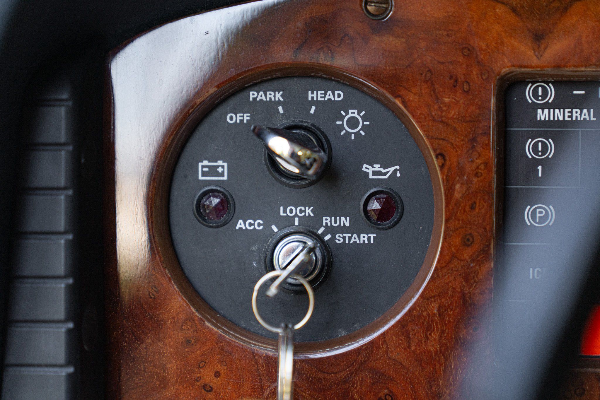 Bentley Mulsanne for sale | 1985 BENTLEY MULSANNE – BRV (Bullet Resistant Vehicle) - Image 61