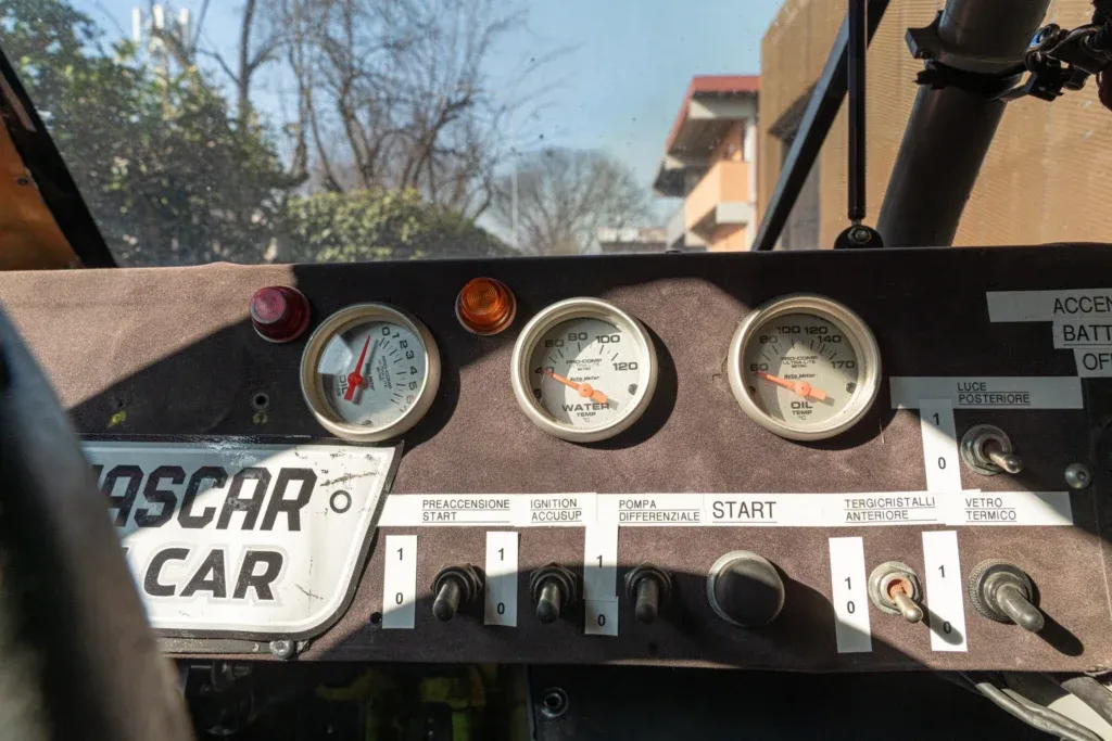 Chevrolet Monte Carlo for sale | 2010 CHEVROLET NASCAR RC01 - Image 29