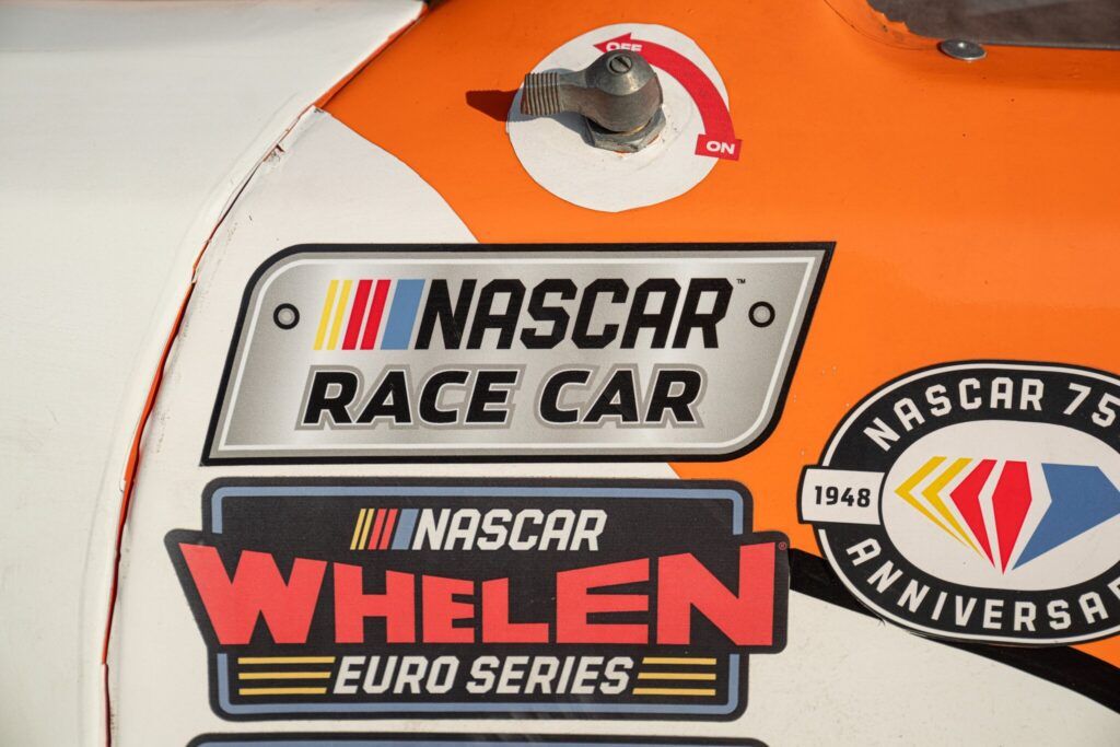 Chevrolet Monte Carlo for sale | 2010 CHEVROLET NASCAR RC01 - Image 15