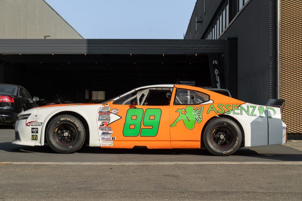 Chevrolet Monte Carlo for sale | 2010 CHEVROLET NASCAR RC01 - Image 4