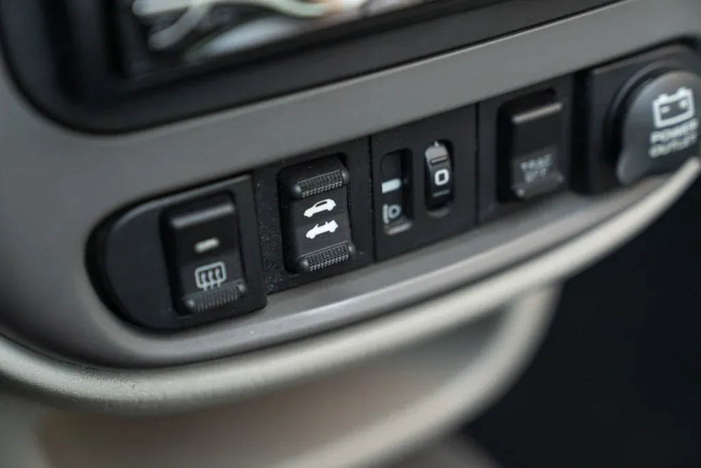 Chrysler PT Cruiser for sale | 2005 CHRYSLER PT CRUISER LIMITED 2.4 L CABRIOLET - Image 44