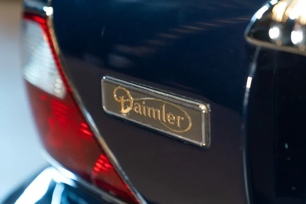 Daimler Eight for sale | 1997 DAIMLER V8 LWB - Image 19