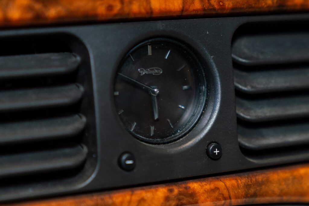 Daimler Eight for sale | 1997 DAIMLER V8 LWB - Image 48