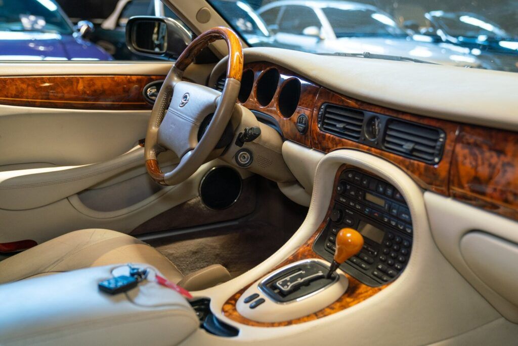 Daimler Eight for sale | 1997 DAIMLER V8 LWB - Image 60