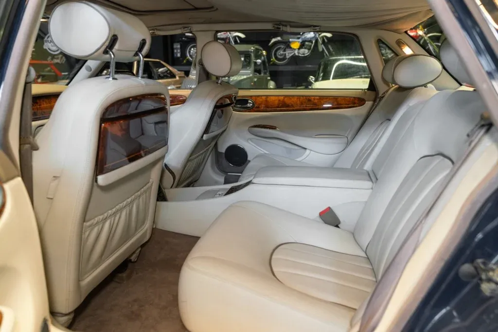 Daimler Eight for sale | 1997 DAIMLER V8 LWB - Image 39