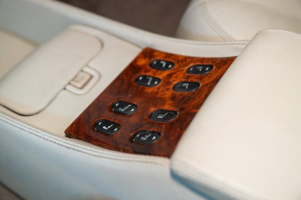 Daimler Eight for sale | 1997 DAIMLER V8 LWB - Image 41