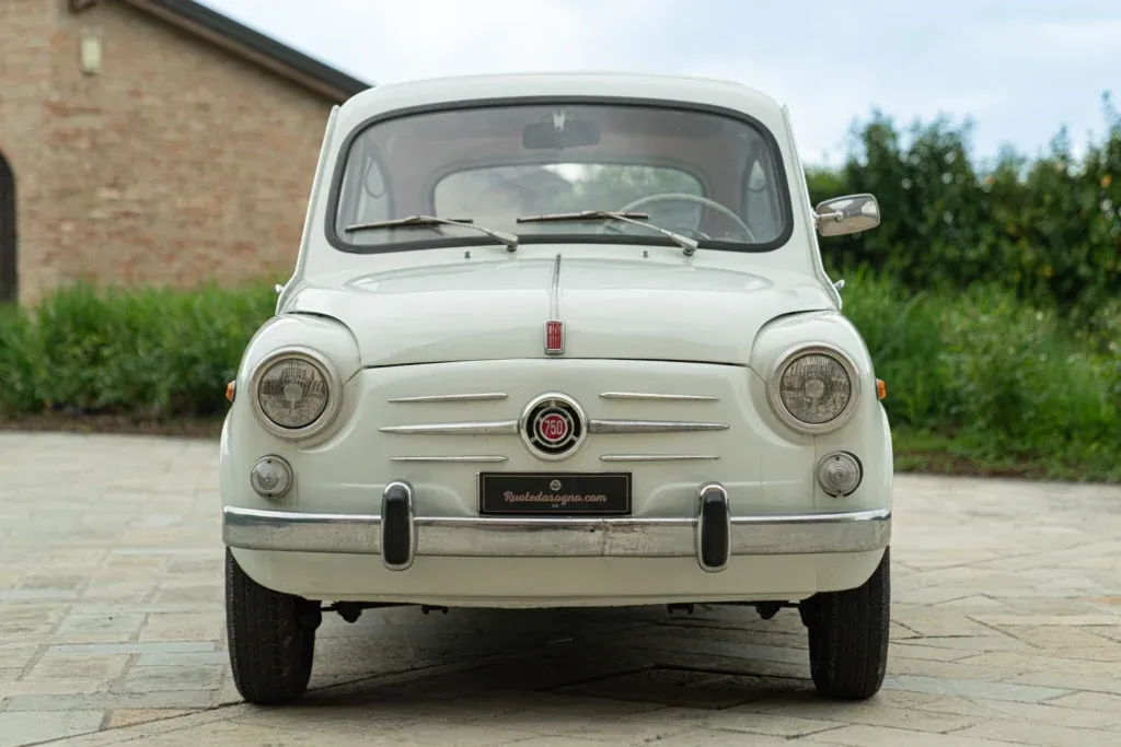 Fiat 600 for sale | 1963 FIAT 750 - Image 4