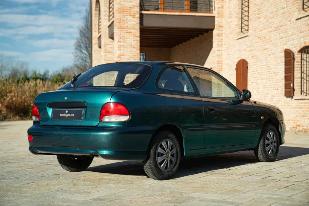 Hyundai Accent for sale | 1997 Hyundai Accent Coupe - Image 7