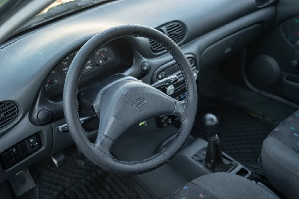 Hyundai Accent for sale | 1997 Hyundai Accent Coupe - Image 28