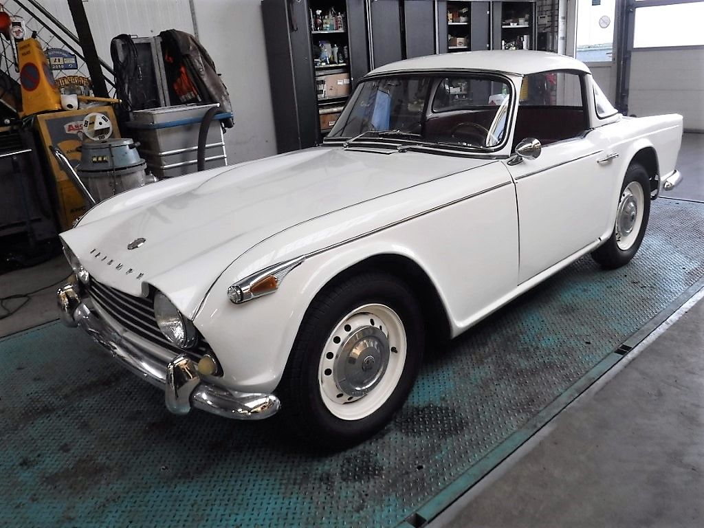 Triumph TR4A for sale | Triumph - TR4A surrey