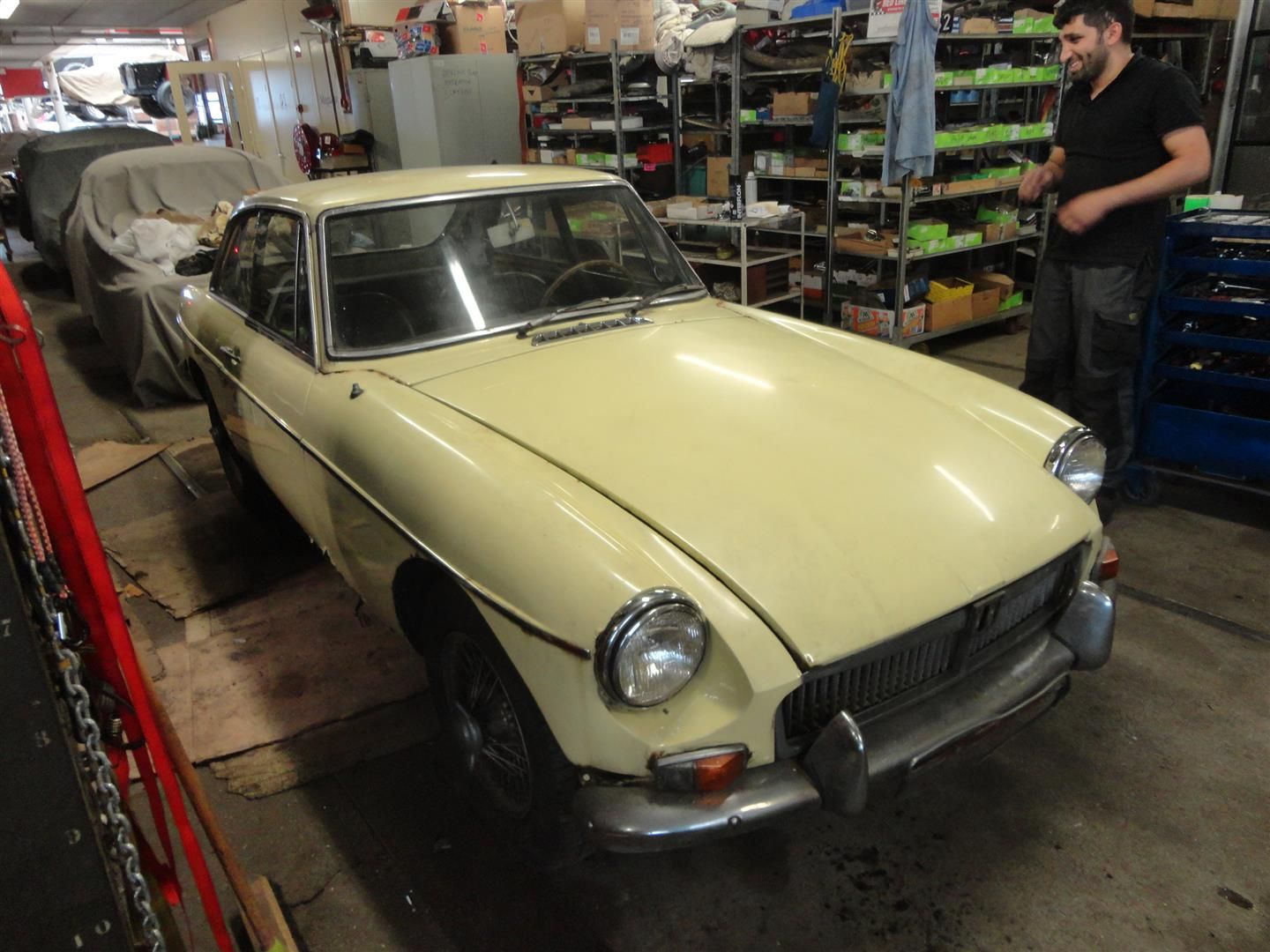 MG MGB GT for sale | MG - B GT to restore '70 - Image 2