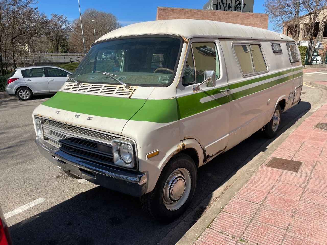 Dodge Tradesman for sale | Dodge - Camper - Image 11