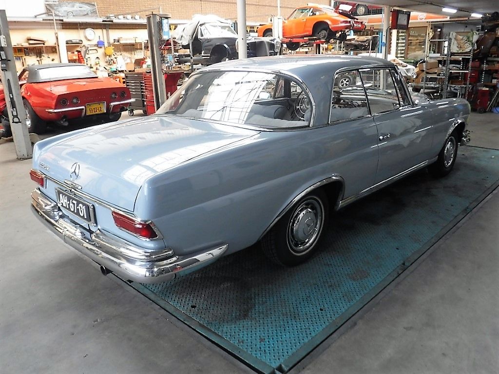 Mercedes-Benz Fintail (Heckflosse) for sale | Mercedes - 220 SE Coupe W111 - Image 12