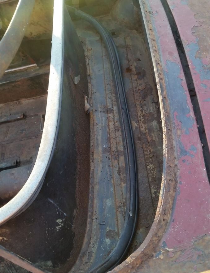 Fiat 1200 for sale | Fiat - 1200 TV to restore red - Image 11