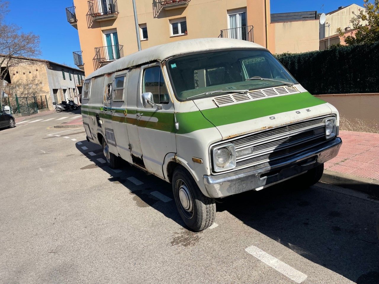 Dodge Tradesman for sale | Dodge - Camper - Image 4