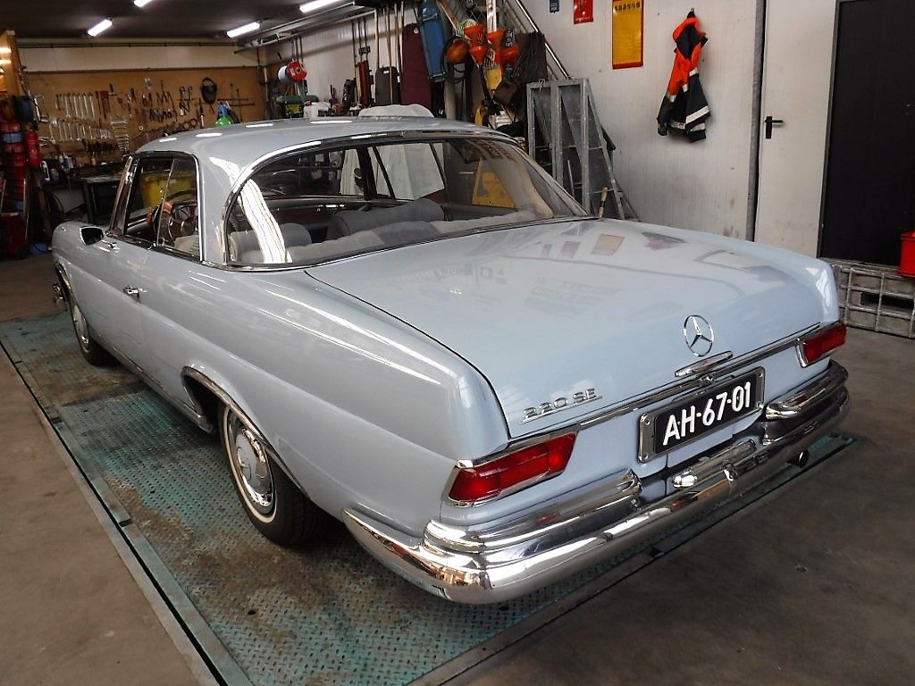 Mercedes-Benz Fintail (Heckflosse) for sale | Mercedes - 220 SE Coupe W111 - Image 16