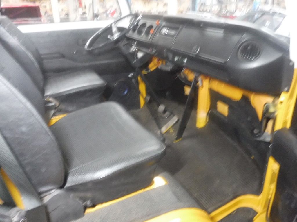 Volkswagen Transporter for sale | Volkswagen - T2 Bus - Image 10