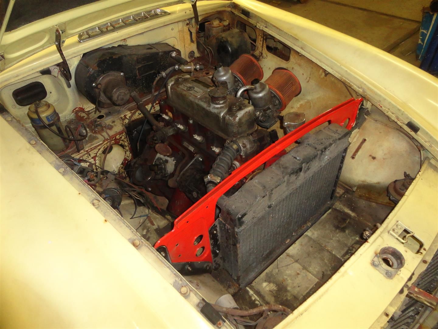 MG MGB GT for sale | MG - B GT to restore '70 - Image 11