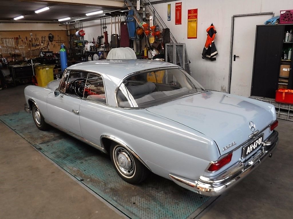 Mercedes-Benz Fintail (Heckflosse) for sale | Mercedes - 220 SE Coupe W111 - Image 19