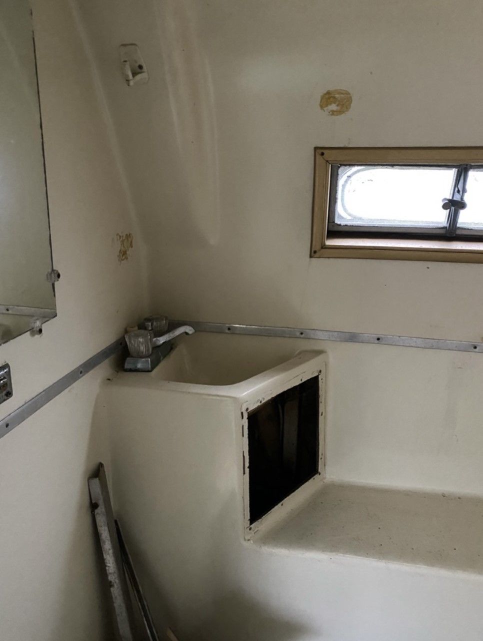 Dodge Tradesman for sale | Dodge - Camper - Image 19