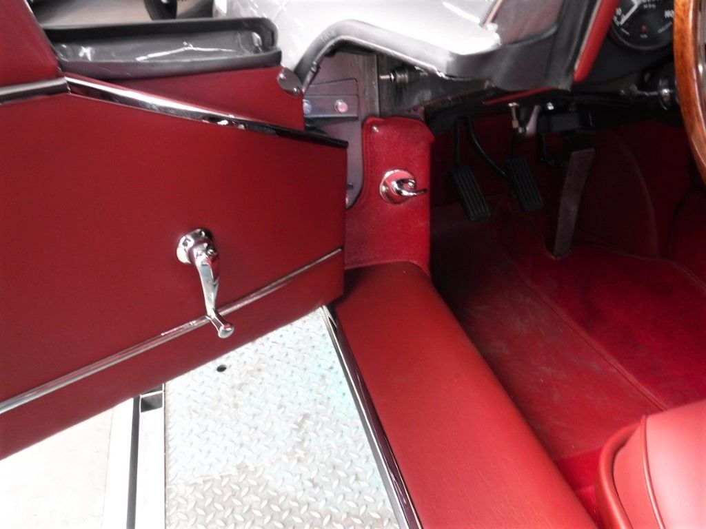 Jaguar E-Type for sale | Jaguar - 1 ste serie E-type 1962 - Image 13