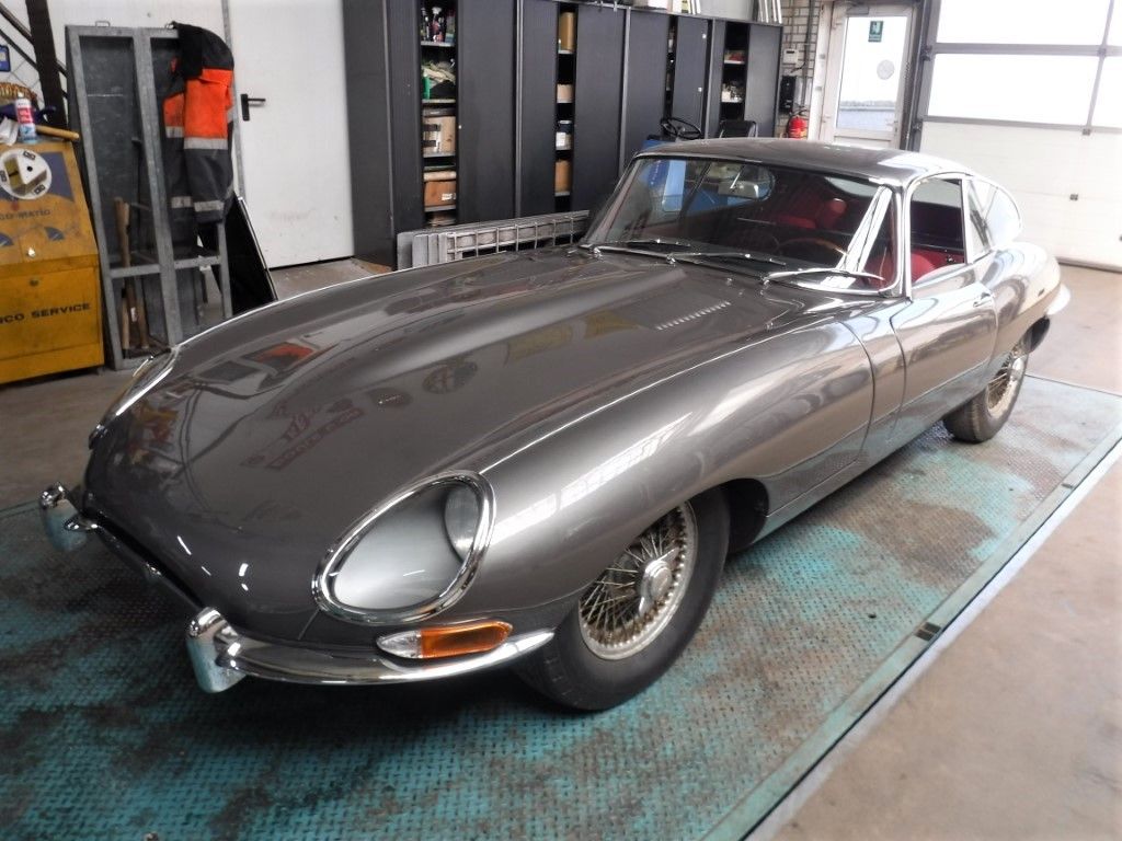 Jaguar E-Type for sale | Jaguar - 1 ste serie E-type 1962 - Image 3