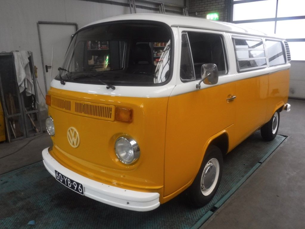 Volkswagen Transporter for sale | Volkswagen - T2 Bus - Image 3