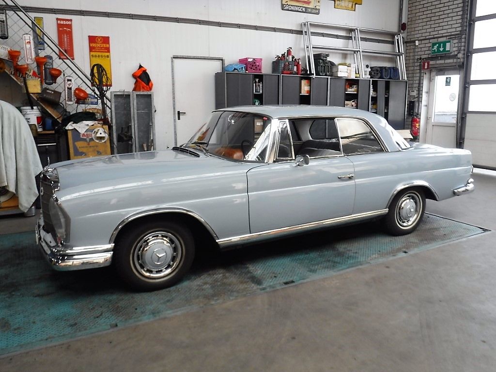 Mercedes-Benz Fintail (Heckflosse) for sale | Mercedes - 220 SE Coupe W111 - Image 22
