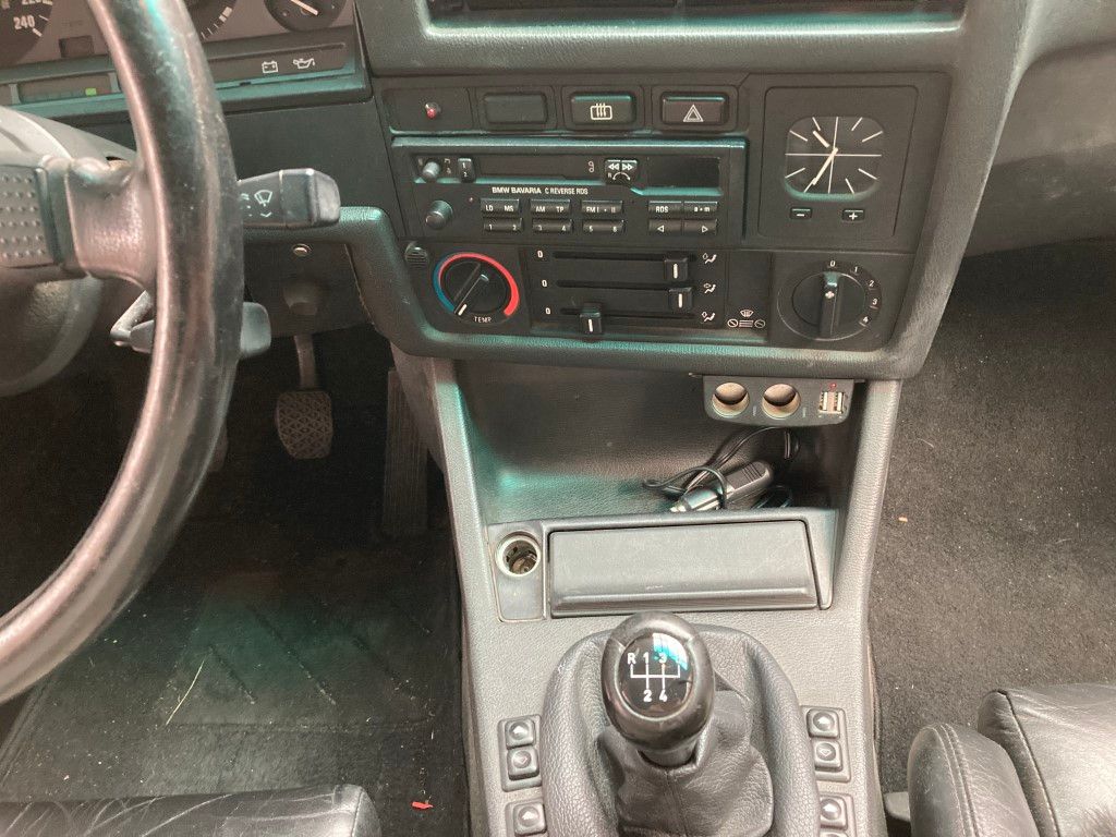 BMW 3 Series for sale | BMW - 325i Cabrio - Image 17