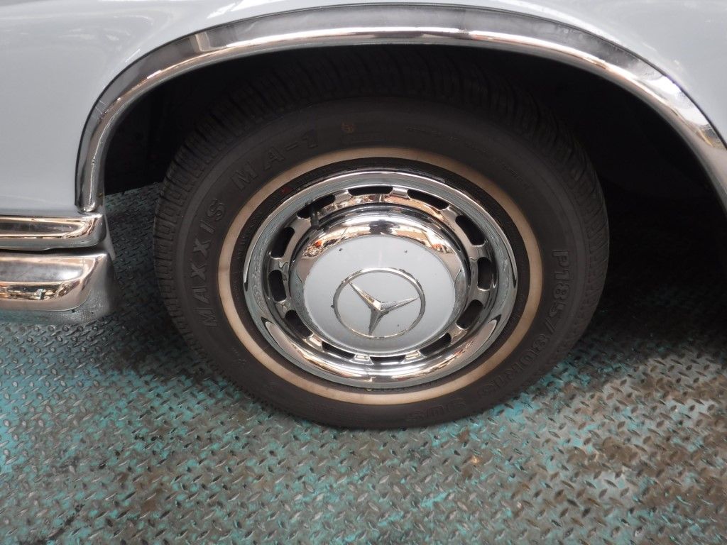 Mercedes-Benz Fintail (Heckflosse) for sale | Mercedes - 220 SE Coupe W111 - Image 24