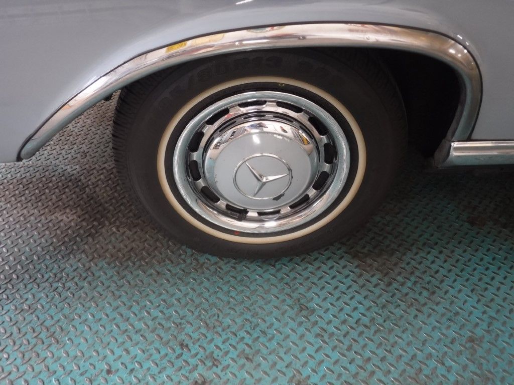 Mercedes-Benz Fintail (Heckflosse) for sale | Mercedes - 220 SE Coupe W111 - Image 31