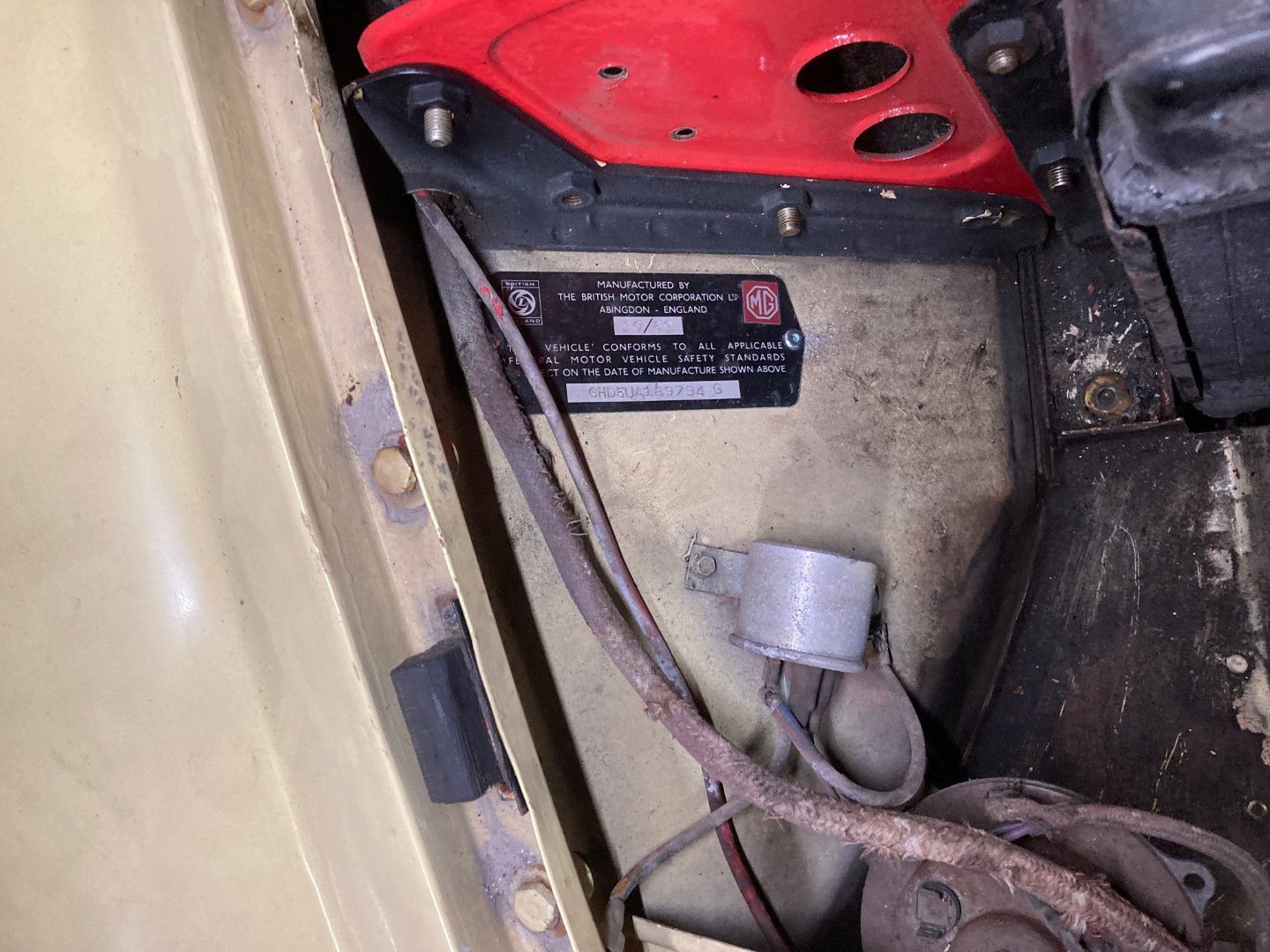 MG MGB GT for sale | MG - B GT to restore '70 - Image 24