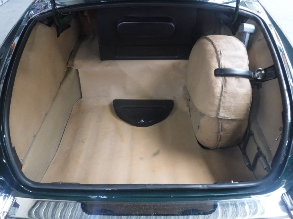 Jaguar 420G for sale | Jaguar - 420G Saloon no. 7776 - Image 25