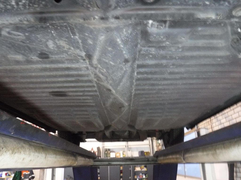 Volkswagen Karmann Ghia for sale | Volkswagen - Karmann Ghia Red - Image 27