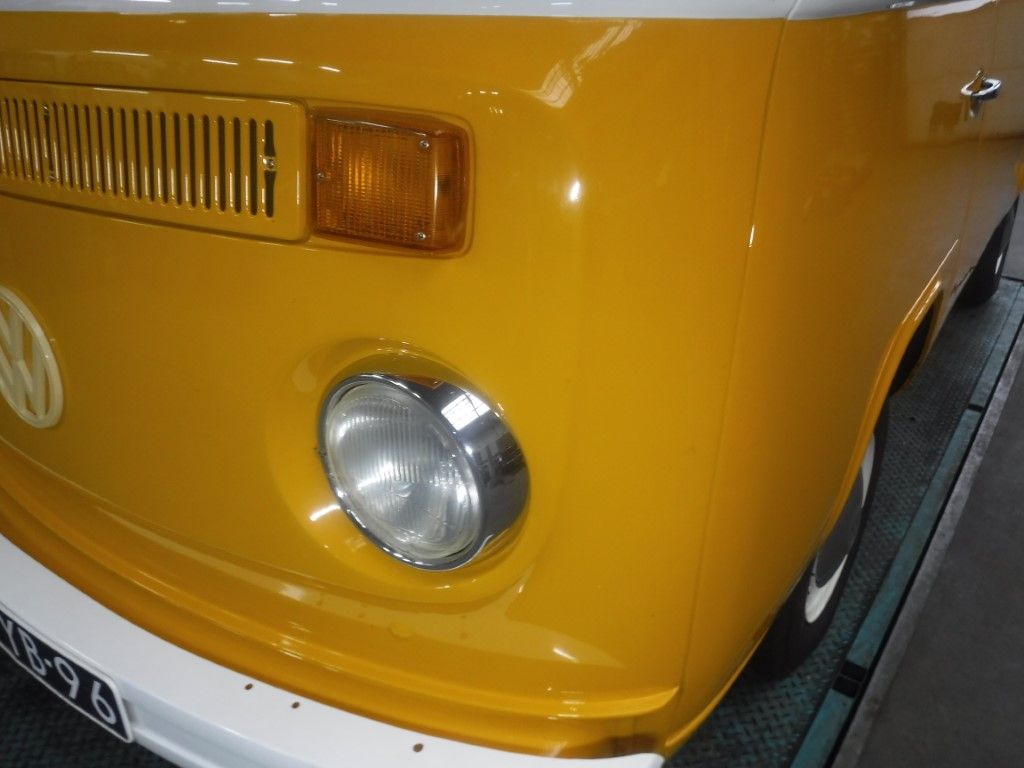Volkswagen Transporter for sale | Volkswagen - T2 Bus - Image 30