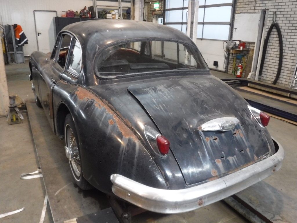 Jaguar XK 150 for sale | Jaguar - XK 150 Coupé black to restore - Image 30