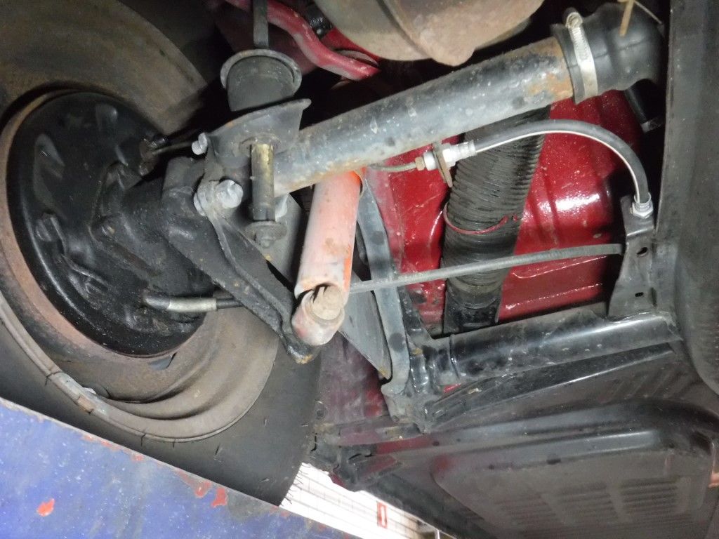 Volkswagen Karmann Ghia for sale | Volkswagen - Karmann Ghia Red - Image 32