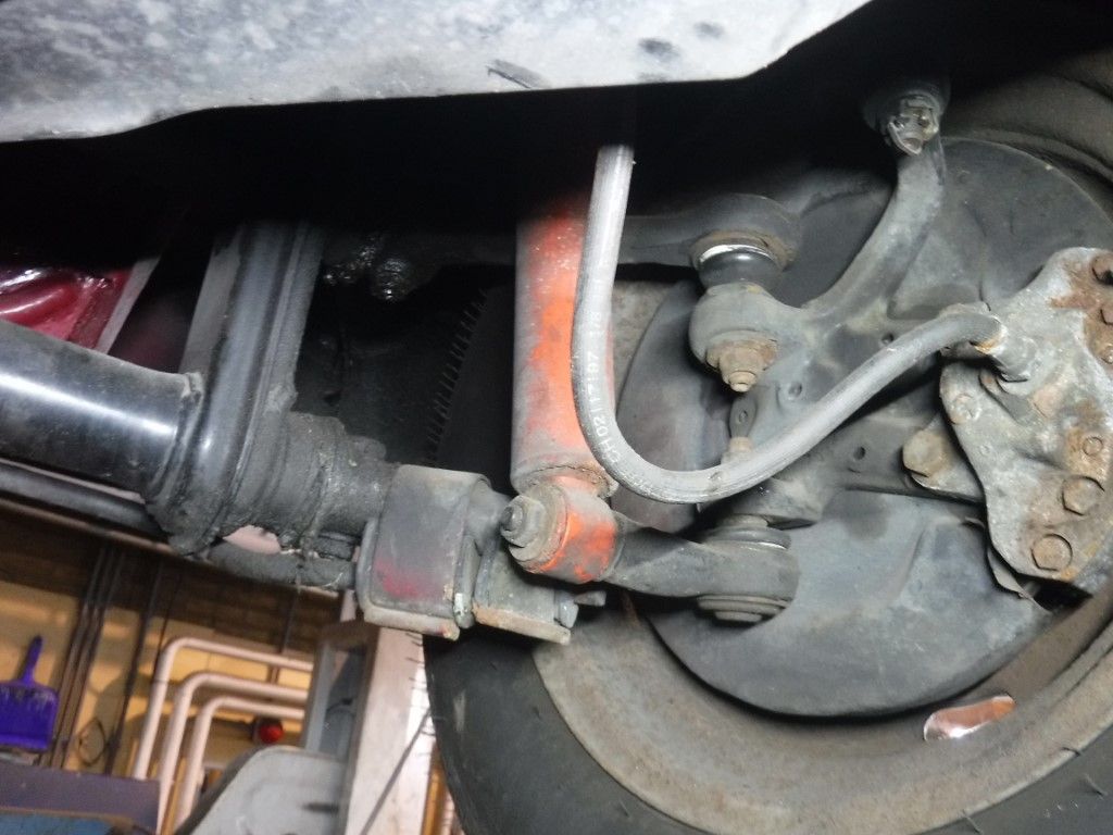 Volkswagen Karmann Ghia for sale | Volkswagen - Karmann Ghia Red - Image 37