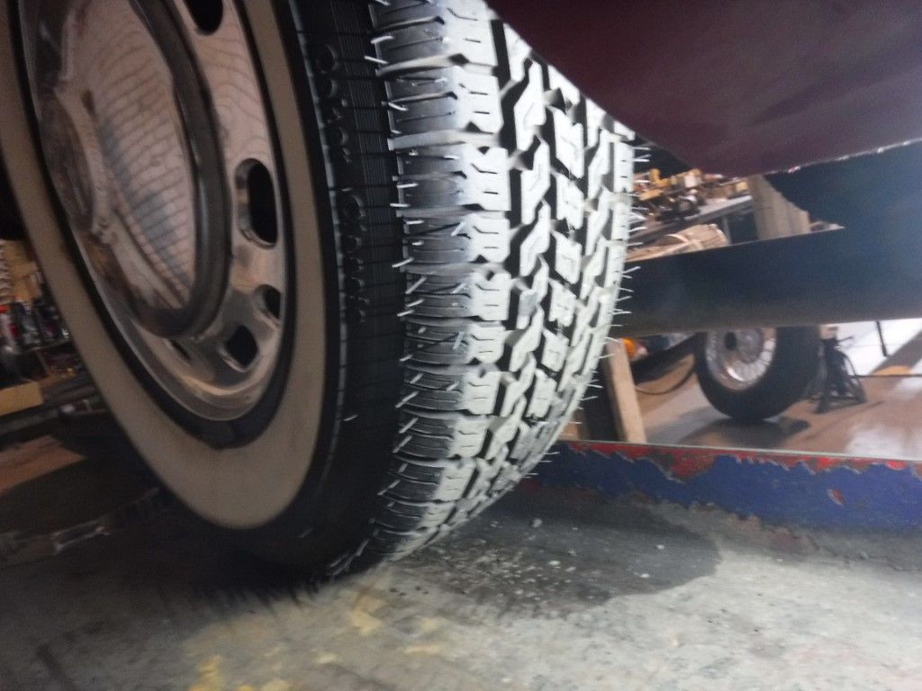 Volkswagen Karmann Ghia for sale | Volkswagen - Karmann Ghia Red - Image 42