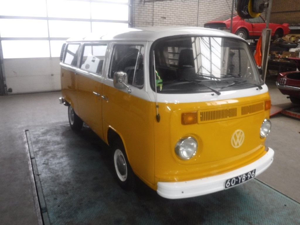 Volkswagen Transporter for sale | Volkswagen - T2 Bus - Image 46