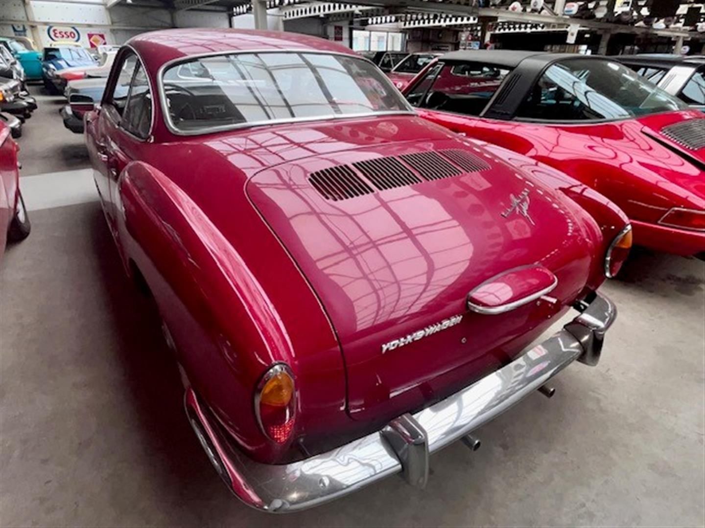 Volkswagen Karmann Ghia for sale | Volkswagen - Karmann Ghia Red - Image 58